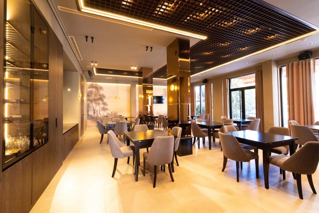 New Donantelo Hotel Vlore Exterior photo