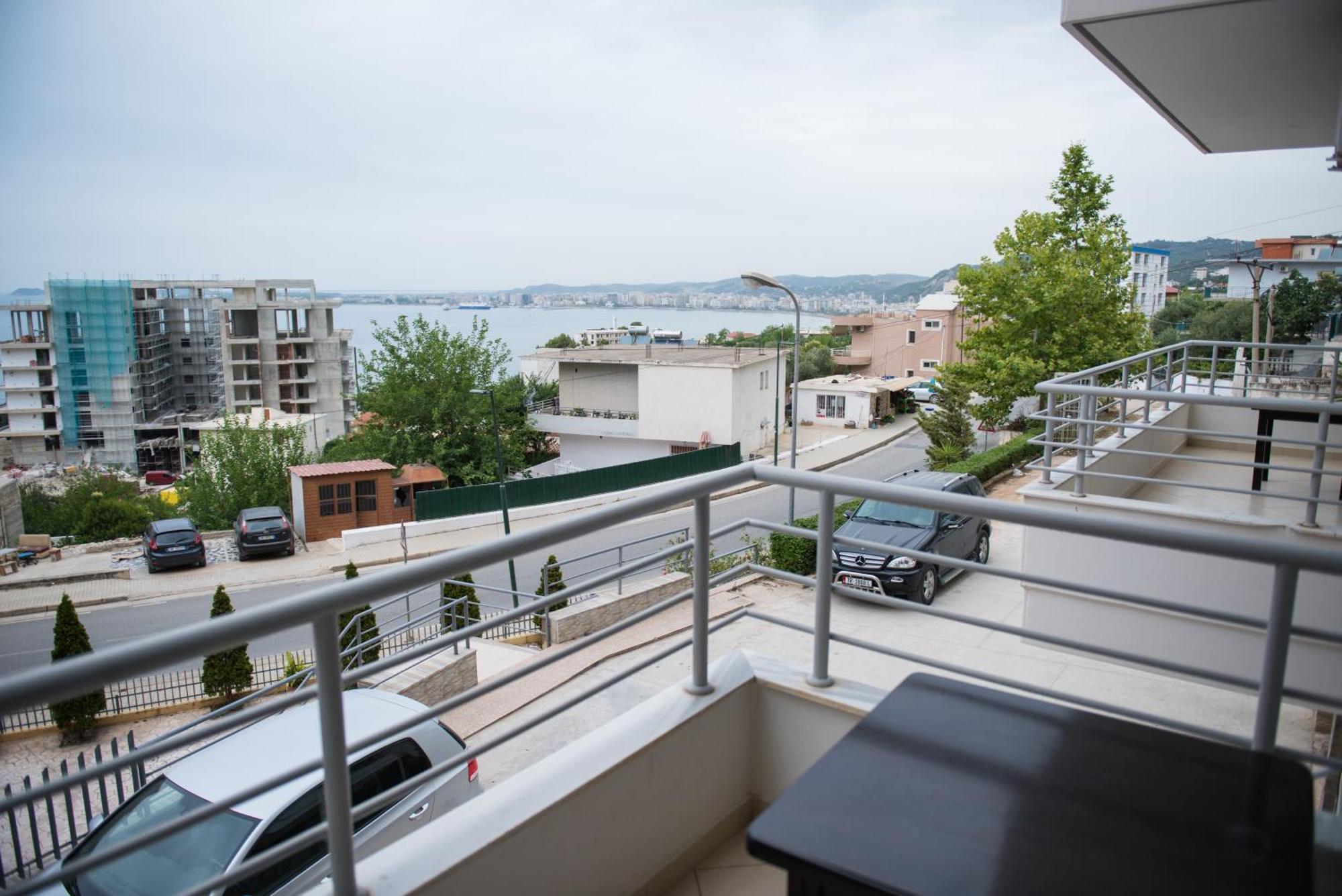 New Donantelo Hotel Vlore Exterior photo