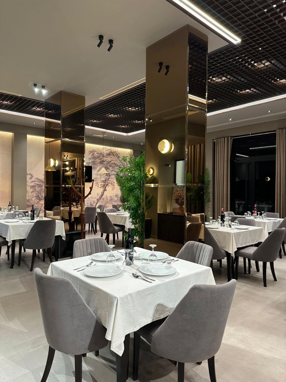 New Donantelo Hotel Vlore Exterior photo